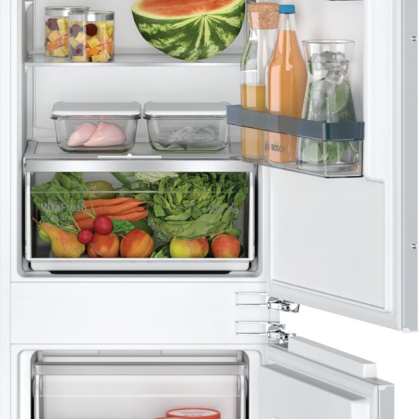 BOSCH Ugradbeni hladnjak Serie 4| LowFrost, A++(E), DE, H:200L, Z:70L, 177CM, 35dB